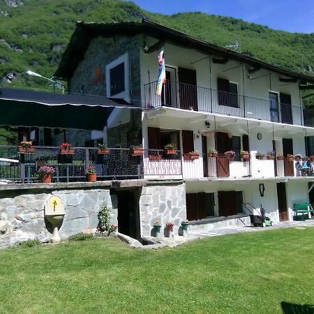 La Ghita Bed & Breakfast Sparone ภายนอก รูปภาพ