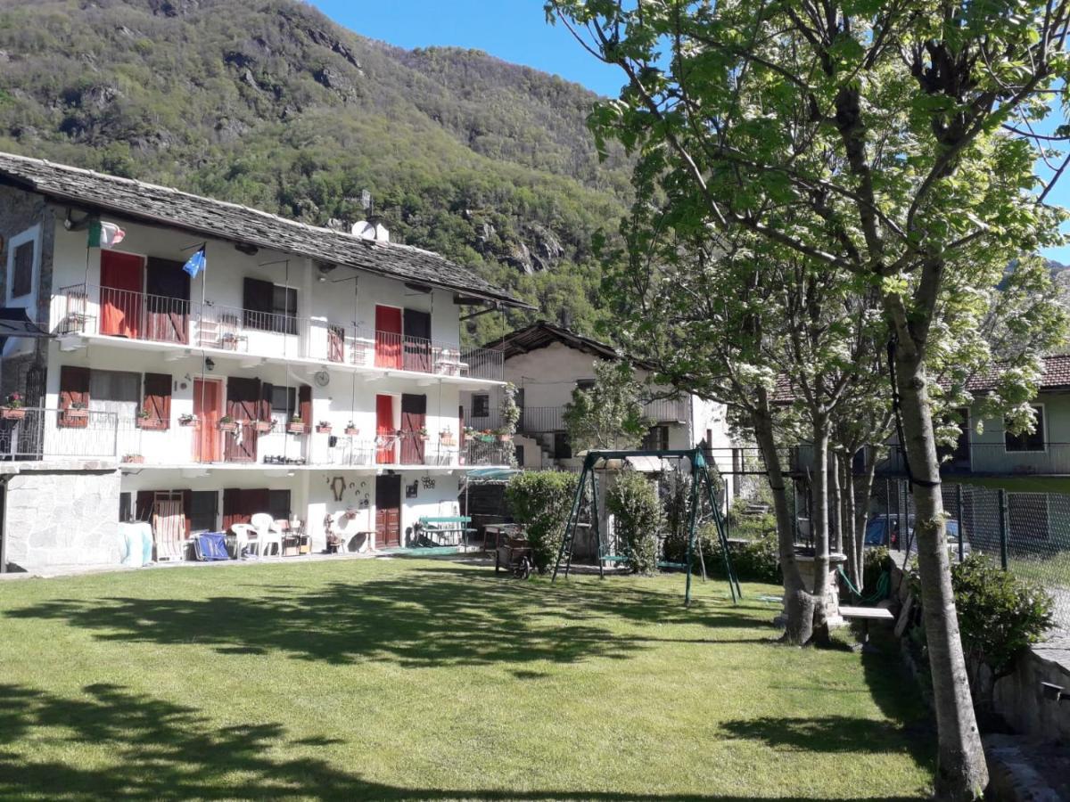 La Ghita Bed & Breakfast Sparone ภายนอก รูปภาพ