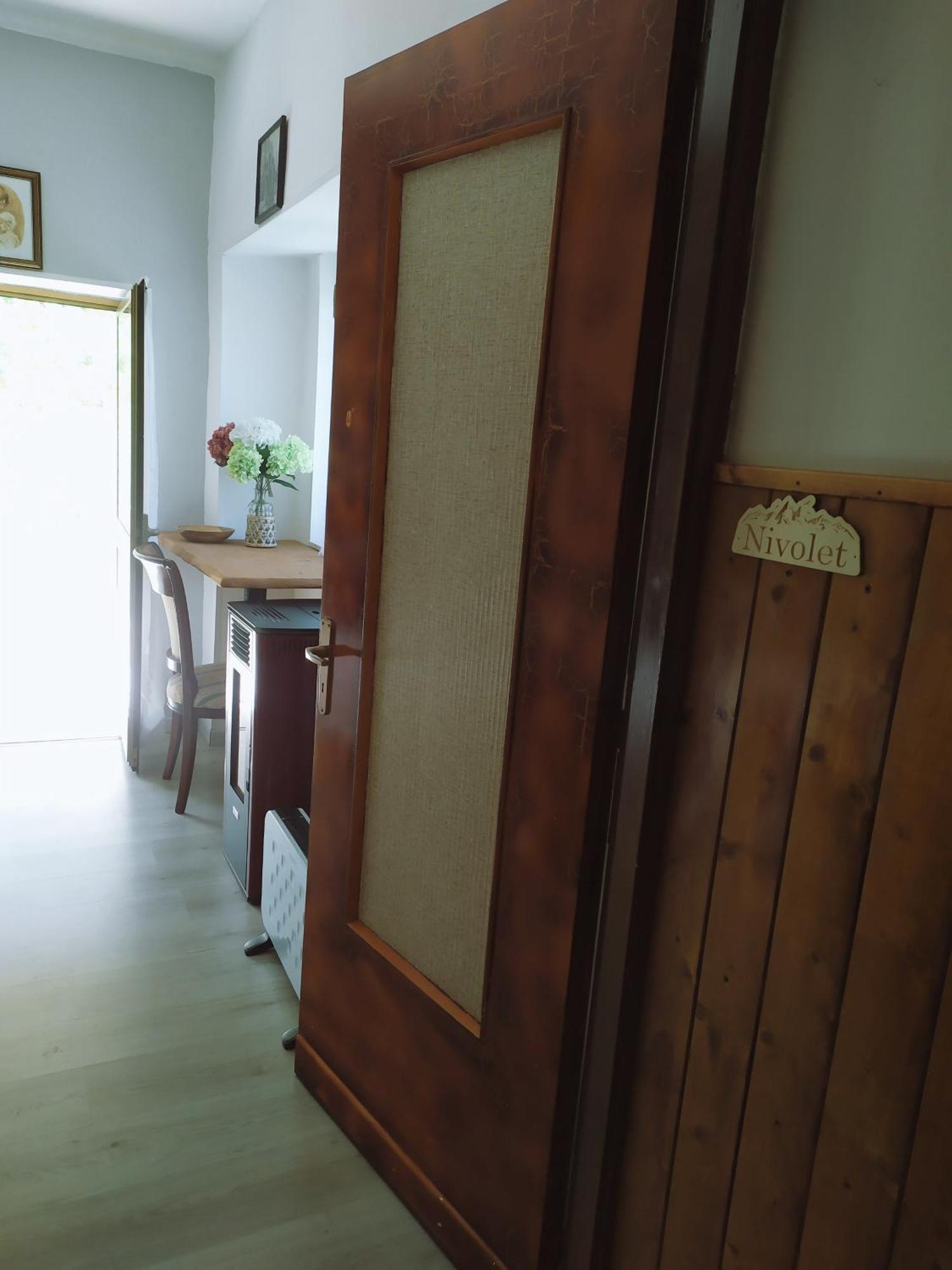 La Ghita Bed & Breakfast Sparone ภายนอก รูปภาพ