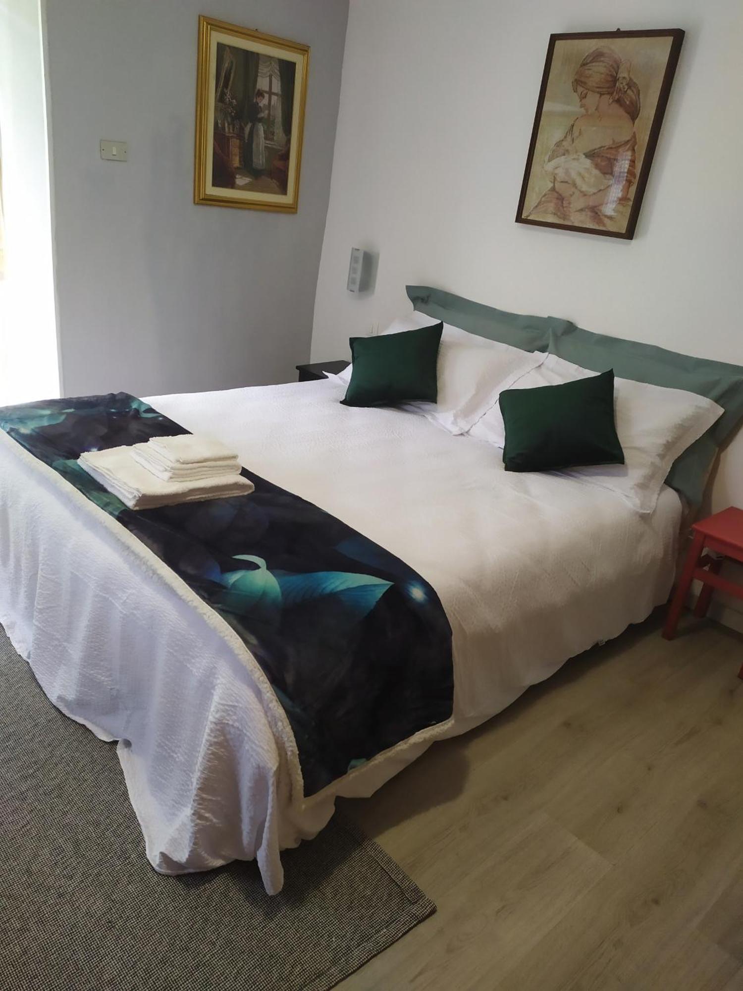 La Ghita Bed & Breakfast Sparone ห้อง รูปภาพ